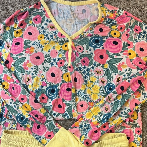 Little Sleepies Women’s Secret Garden Long Sleeve Jogger Pajama set Small - Picture 3 of 5